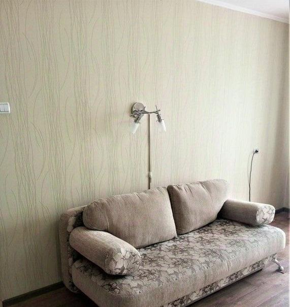 Продам 2-комнатную квартиру в Новосибирске в Калининском р-не, Родники, Земнухова улица, 4