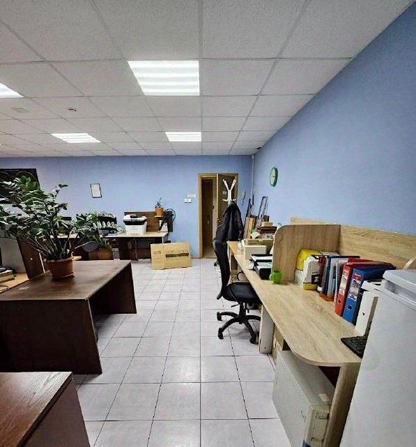 Сдается офис в Новосибирске в Дзержинском р-не, Бориса Богаткова улица, 248а