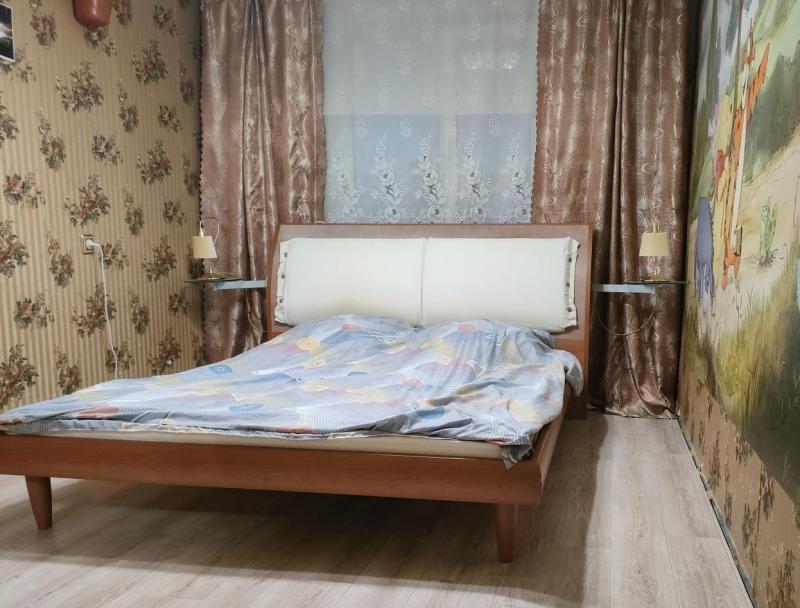 Сдается 3-комнатная квартира в Екатеринбурге в Верх-Исетском р-не, Академика Бардина улица, 12