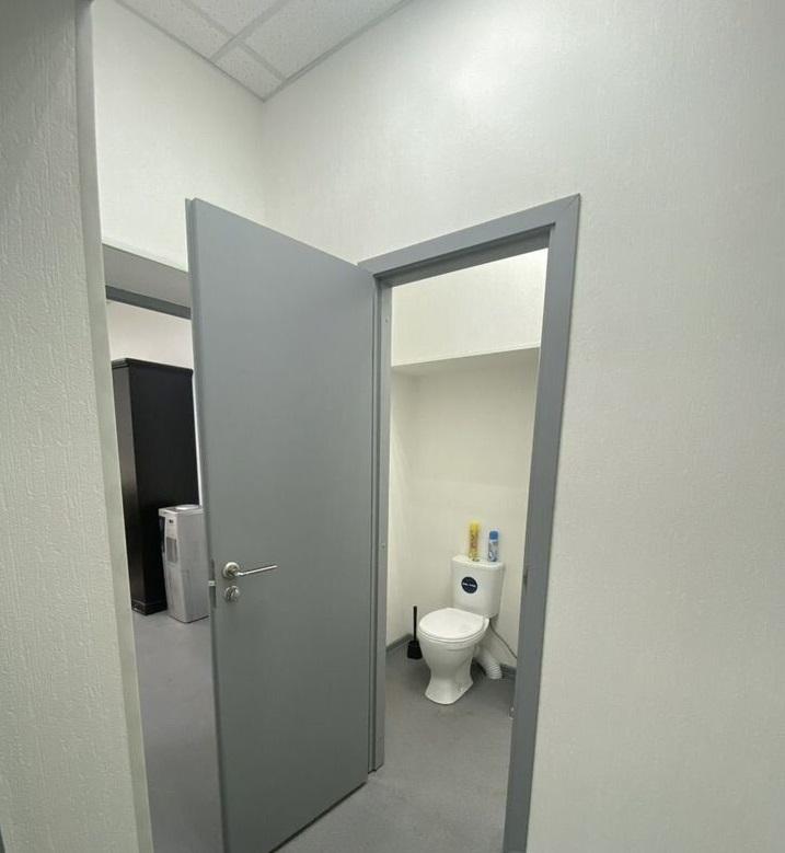 Продам офис в Самаре в Самарском р-не, Водников улица, 90