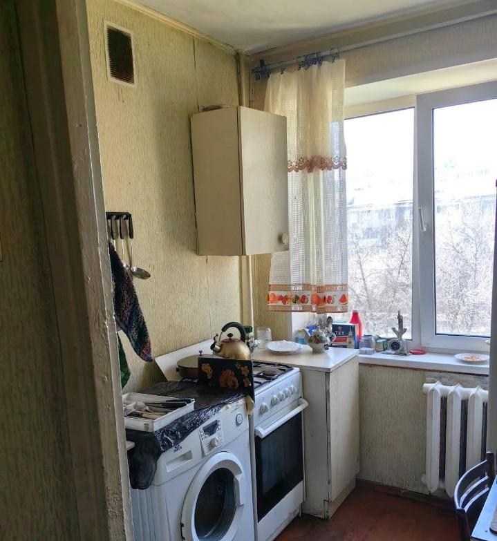 Продам 1-комнатную квартиру в Уфе в Советском р-не, Революционная улица, 96