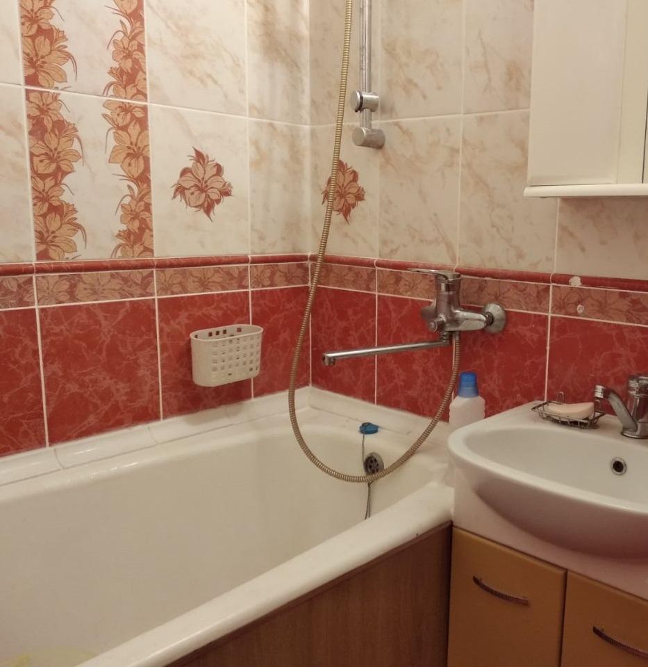 Продам 3-комнатную квартиру в Уфе в Октябрьском р-не, Натальи Ковшовой улица, 10