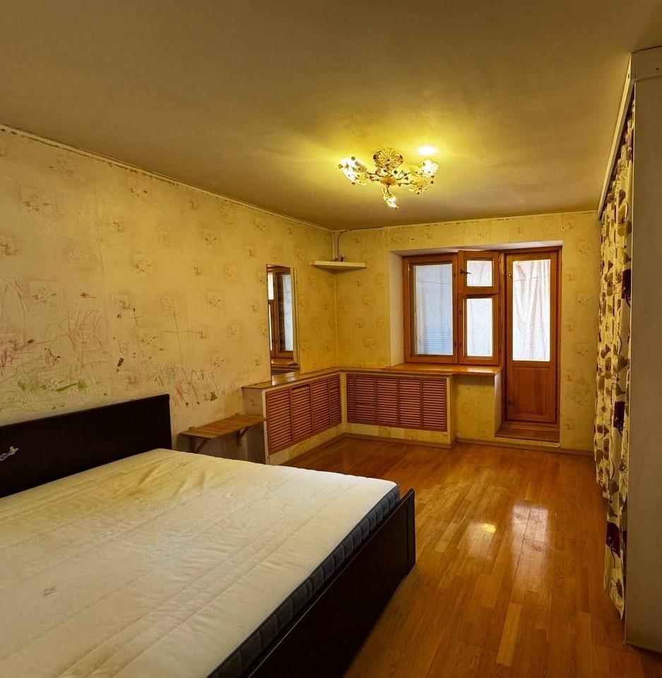 Продам 4-комнатную квартиру в Уфе в Ленинском р-не, Достоевского улица, 73/1