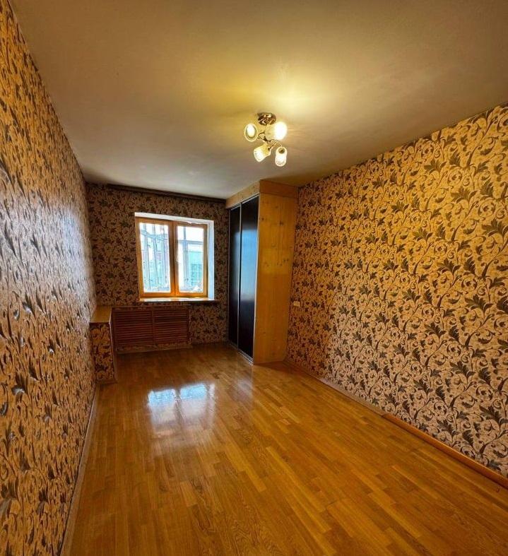 Продам 4-комнатную квартиру в Уфе в Ленинском р-не, Достоевского улица, 73/1