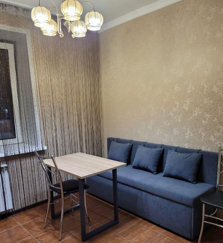 Продам 1-комнатную квартиру в Красноярске в Советском р-не, Северный, Авиаторов улица, 50