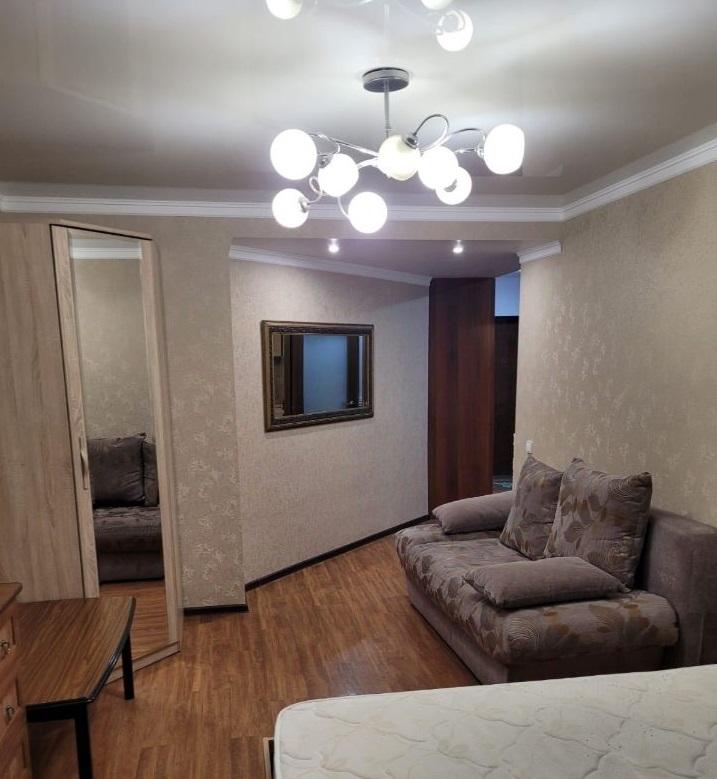 Продам 1-комнатную квартиру в Красноярске в Советском р-не, Северный, Авиаторов улица, 50