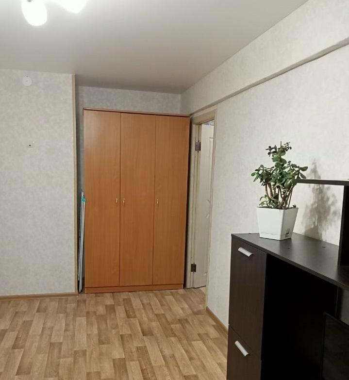 Продам 1-комнатную квартиру в Красноярске в Ленинском р-не, Сибирский переулок, 8