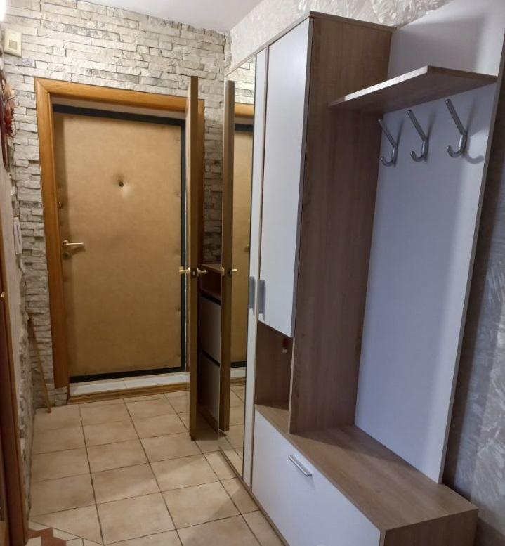 Продам 3-комнатную квартиру в Красноярске в Свердловском р-не, Королева улица, 8а
