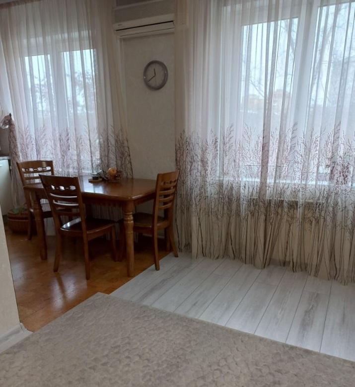 Продам 3-комнатную квартиру в Красноярске в Свердловском р-не, Королева улица, 8а