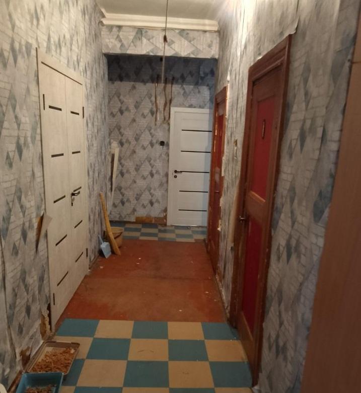 Продам 4-комнатную квартиру в Красноярске в Железнодорожном р-не, Свободный проспект, 44