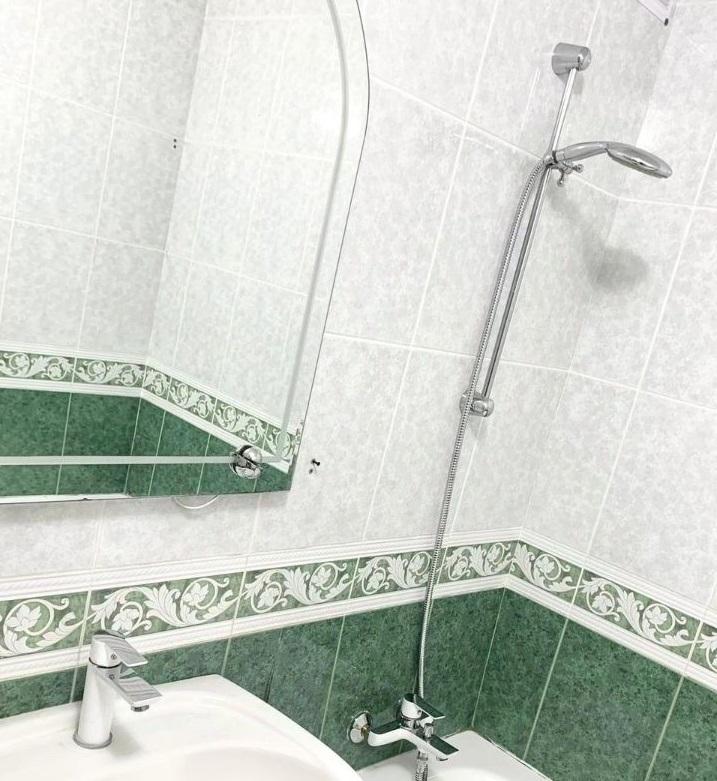 Продам 4-комнатную квартиру в Красноярске в Советском р-не, Краснодарская улица, 1