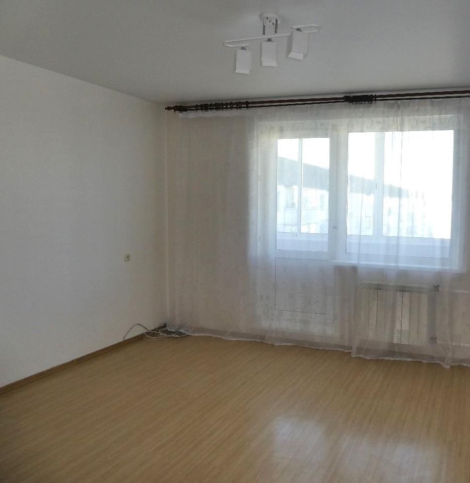 Продам 4-комнатную квартиру в Красноярске в Советском р-не, Батурина улица, 20