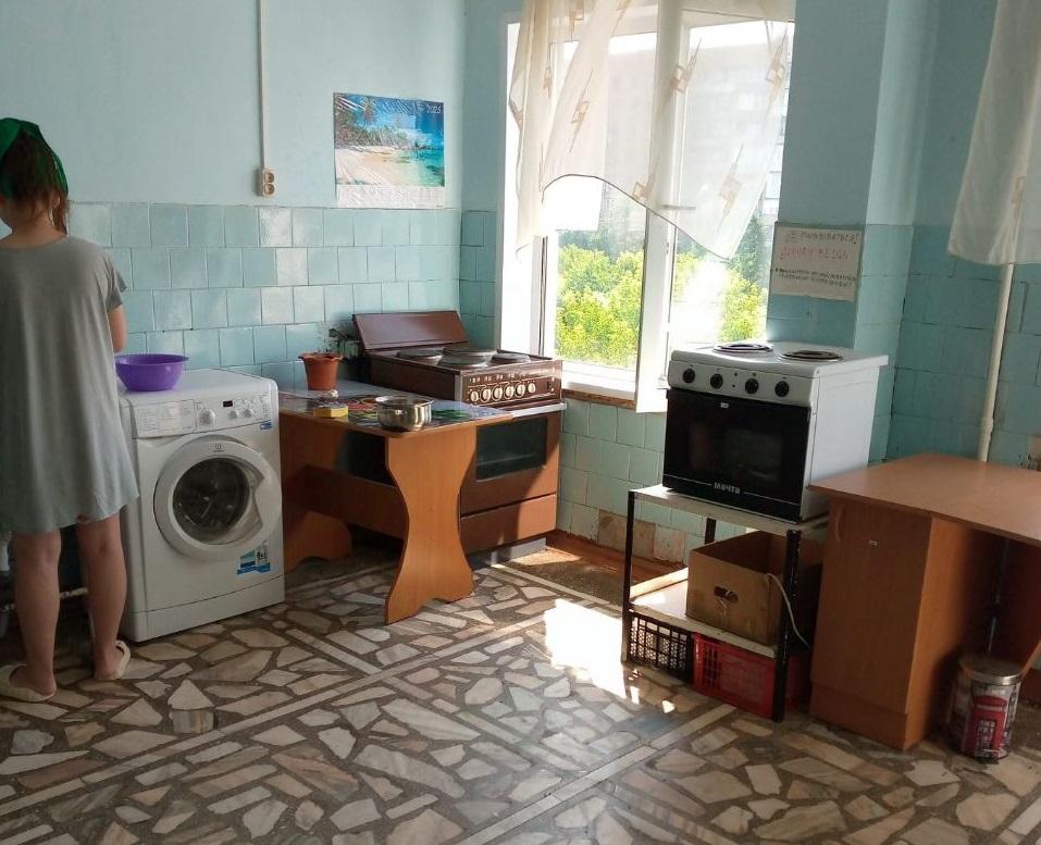 Продам комнату в Красноярске в Центральном р-не, Ады Лебедевой улица, 12