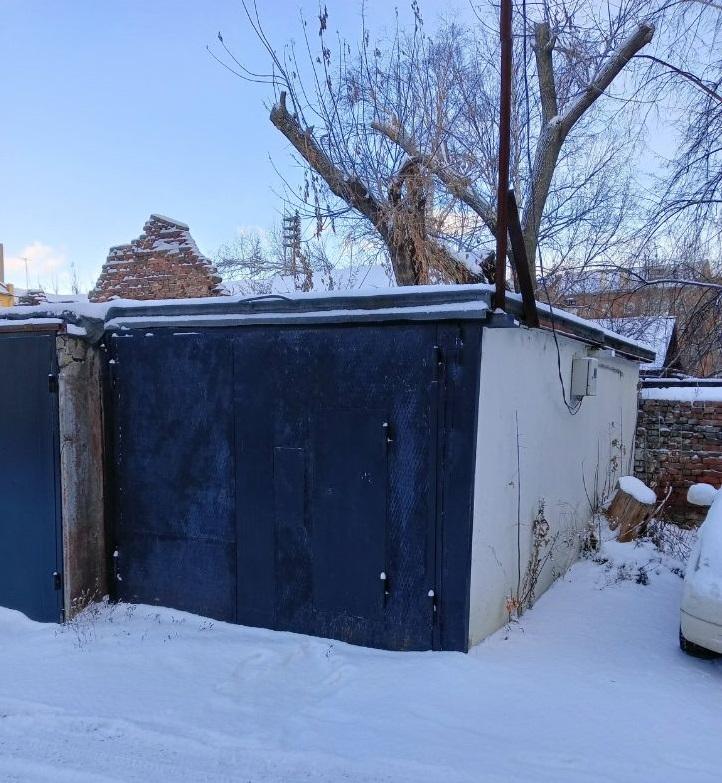 Продам гараж в Красноярске в Центральном р-не, Ленина улица, 98