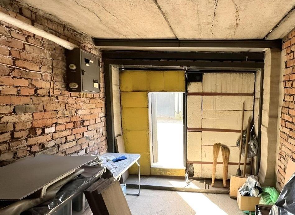 Продам гараж в Красноярске  в Советском р-не, Лазо улица, 34Ас8