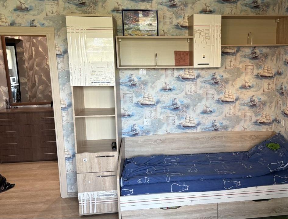 Сдается 3-комнатная квартира в Красноярске в Октябрьском р-не, Ветлужанка, Гусарова улица, 1а