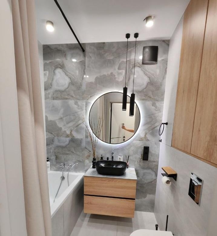 Продам 3-комнатную квартиру в новостройке в Красноярске в Центральном р-не, Караульная улица, 43/5