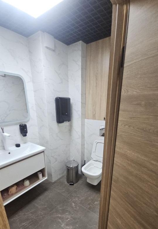 Продам офис в Красноярске в Центральном р-не, Покровский, Чернышевского улица, 120а