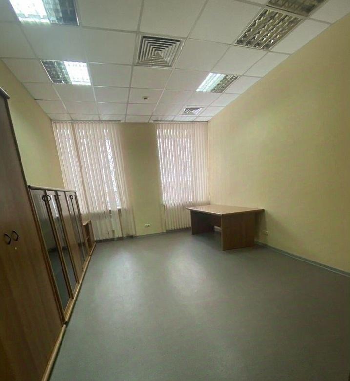 Продам офис в Красноярске в Центральном р-не, Урицкого улица, 117