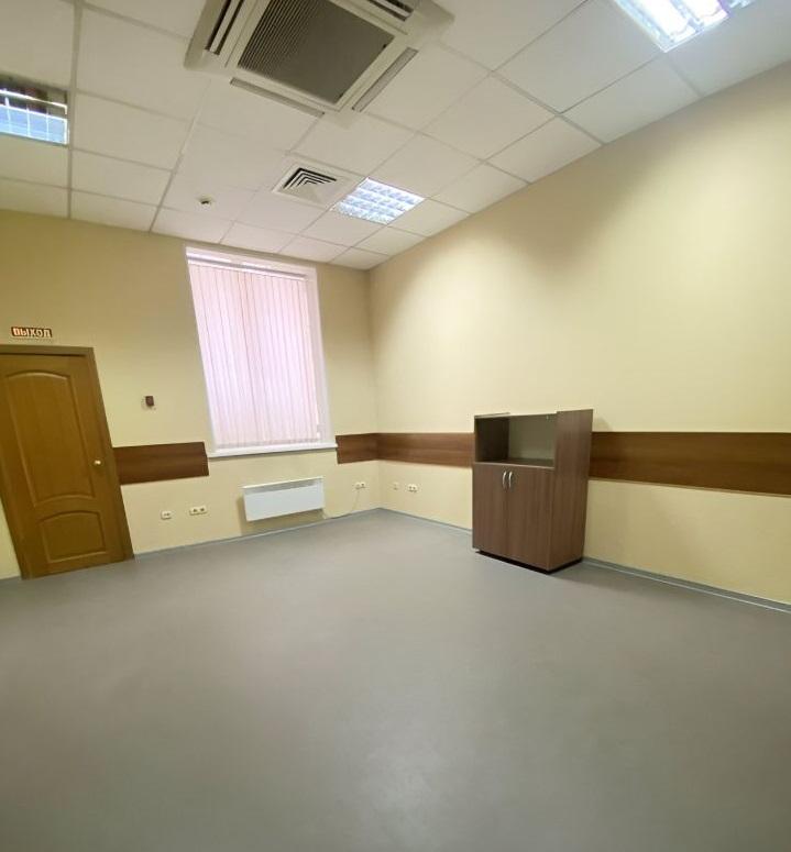 Продам офис в Красноярске в Центральном р-не, Урицкого улица, 117