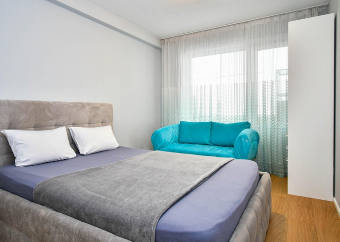 Сдам на сутки 3-комнатную квартиру в Красноярске в Центральном р-не, Робеспьера улица, 32