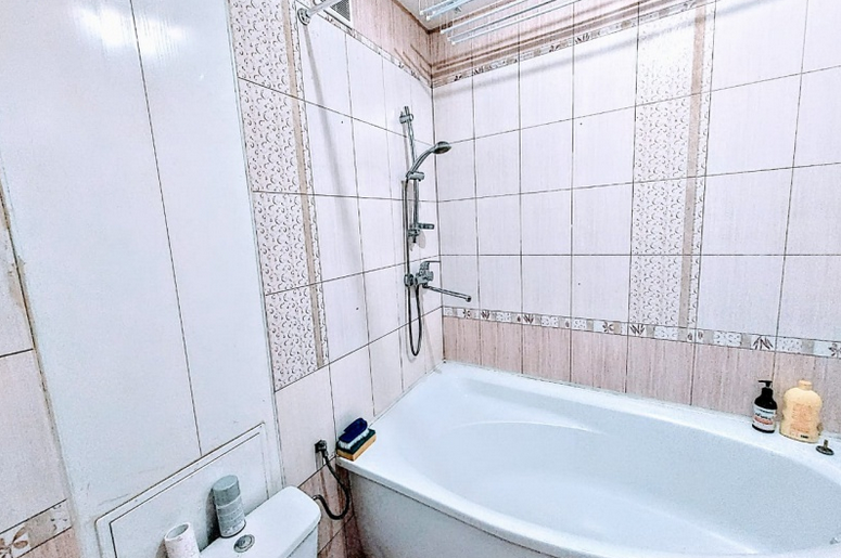 Сдам на сутки 3-комнатную квартиру в Красноярске в Центральном р-не, Сурикова улица, 4