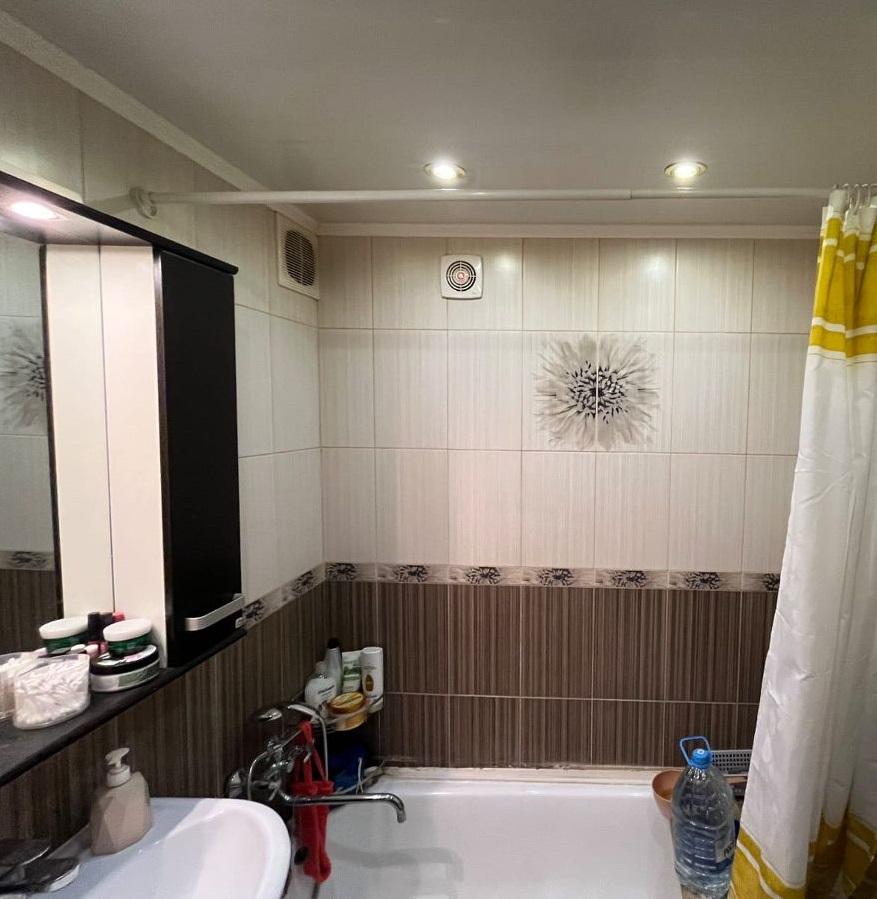 Продам 4-комнатную квартиру в Воронеже в Ленинском р-не, Бакунина улица, 47