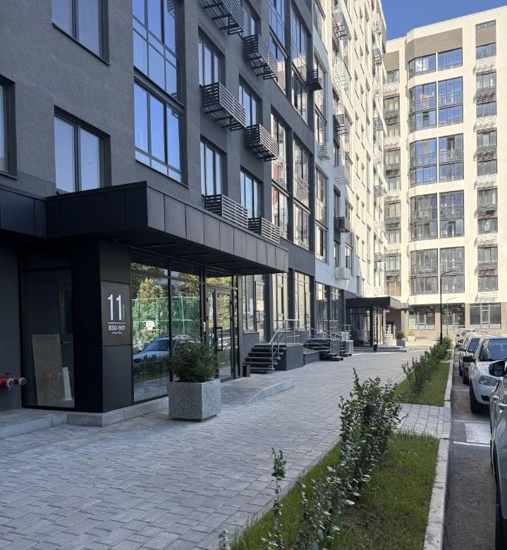 Продам 2-комнатную квартиру в новостройке в Воронеже в Ленинском р-не, 121 стрелковой дивизии улица, 9