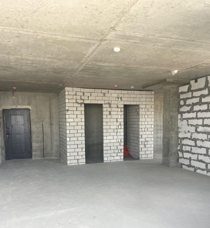 Продам 3-комнатную квартиру в новостройке в Воронеже в Центральном р-не, Короленко улица, 5