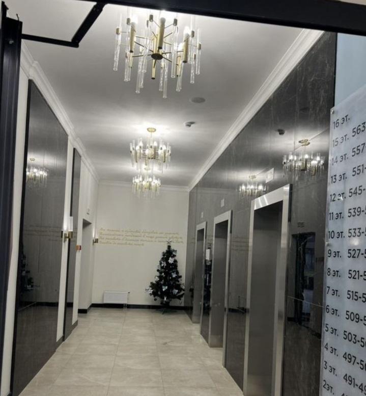 Продам 4-комнатную квартиру в новостройке в Воронеже в Центральном р-не, Московский проспект, 132