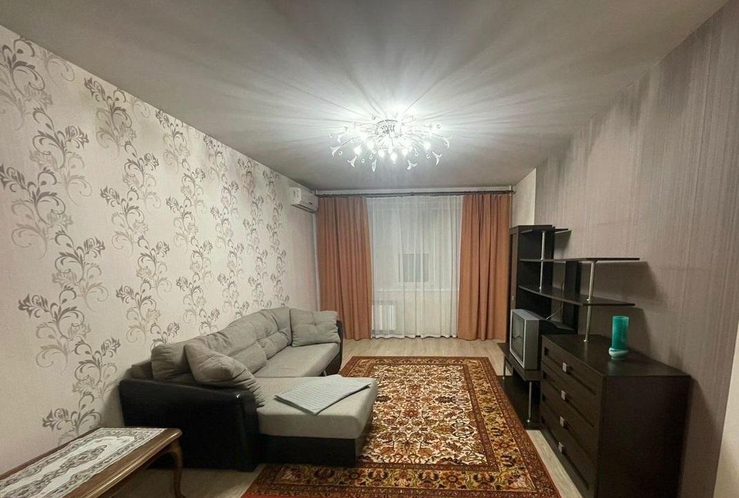 Сдается 3-комнатная квартира в Воронеже в Коминтерновском р-не, Хользунова улица, 107
