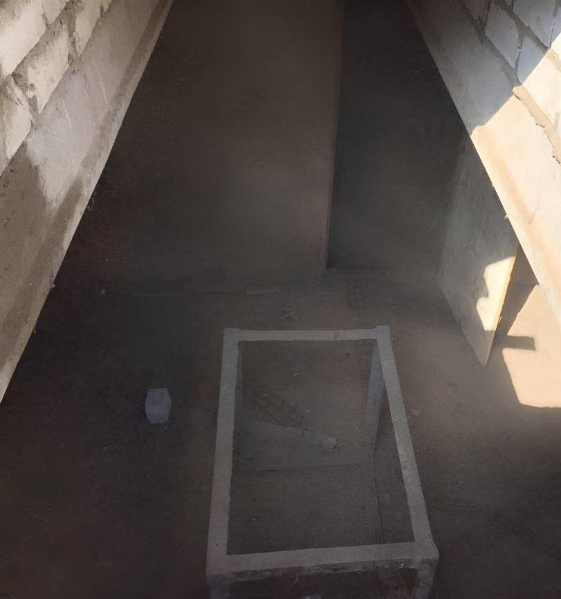 Продам гараж в Воронеже в Коминтерновском р-не, Антонова-Овсеенко улица, 36д/2
