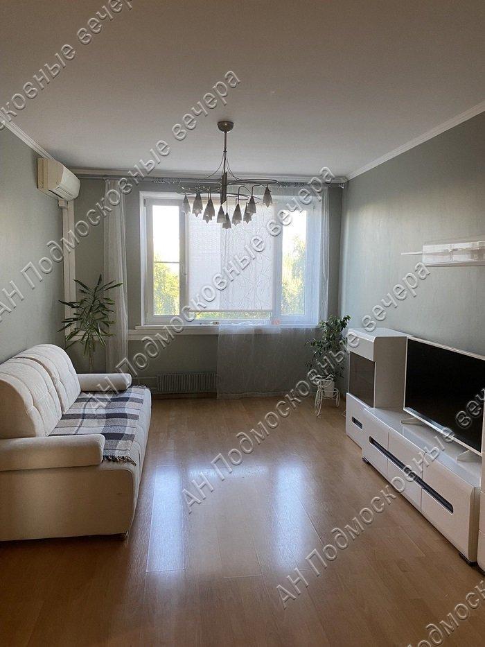 Продам 3-комнатную квартиру в Москве, Северный бульвар, 2