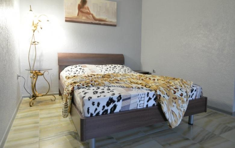 Сдам на сутки 3-комнатную квартиру в Воронеже в Центральном р-не, Плехановская улица, 22