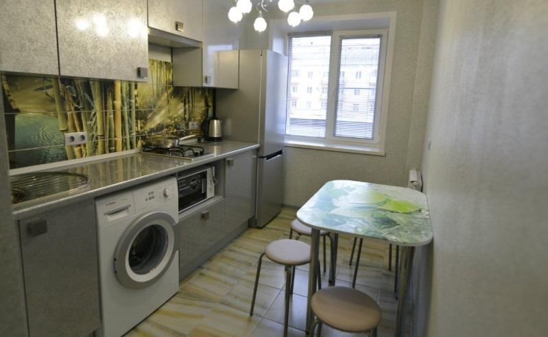 Сдам на сутки 3-комнатную квартиру в Воронеже в Центральном р-не, Плехановская улица, 22