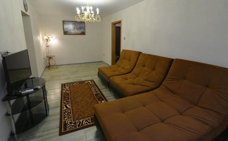 Сдам на сутки 3-комнатную квартиру в Воронеже в Центральном р-не, Плехановская улица, 22