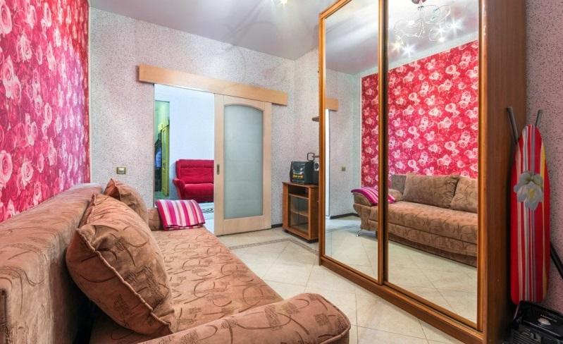 Сдам на сутки 3-комнатную квартиру в Воронеже в Центральном р-не, Плехановская улица, 40