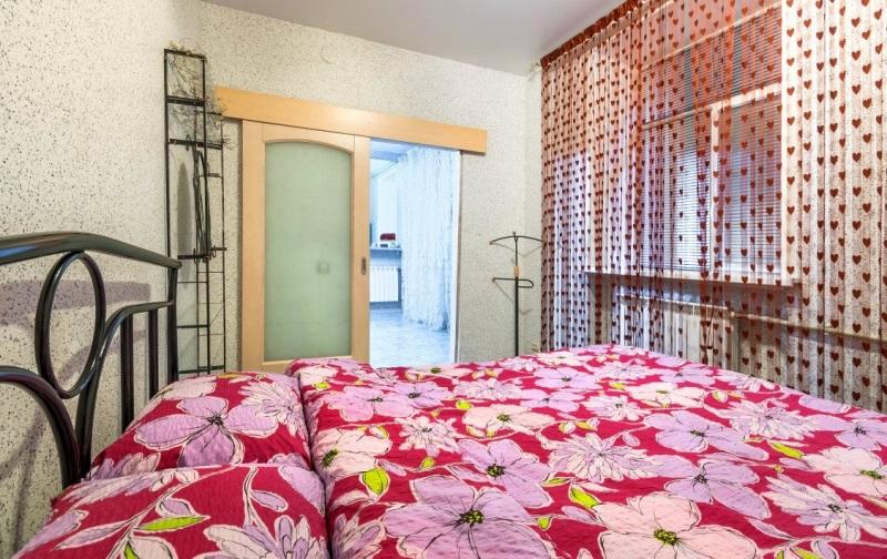 Сдам на сутки 3-комнатную квартиру в Воронеже в Центральном р-не, Плехановская улица, 40