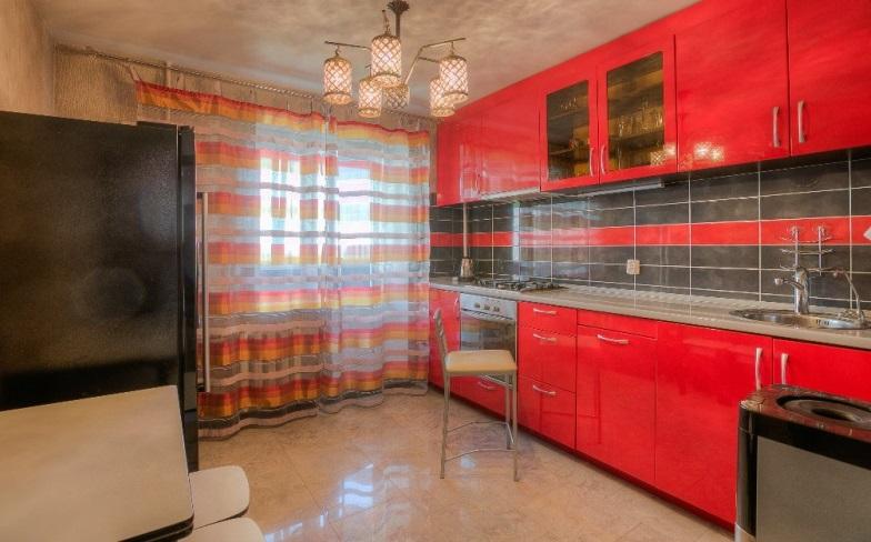 Сдам на сутки 3-комнатную квартиру в Воронеже в Центральном р-не, Войкова улица, 6