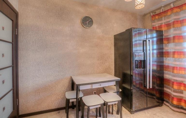 Сдам на сутки 3-комнатную квартиру в Воронеже в Центральном р-не, Войкова улица, 6