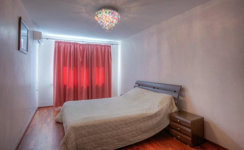 Сдам на сутки 3-комнатную квартиру в Воронеже в Центральном р-не, Войкова улица, 6