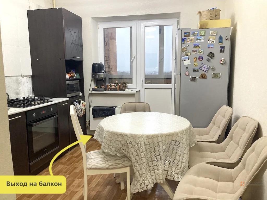 Продам 2-комнатную квартиру в Чехове, 17б