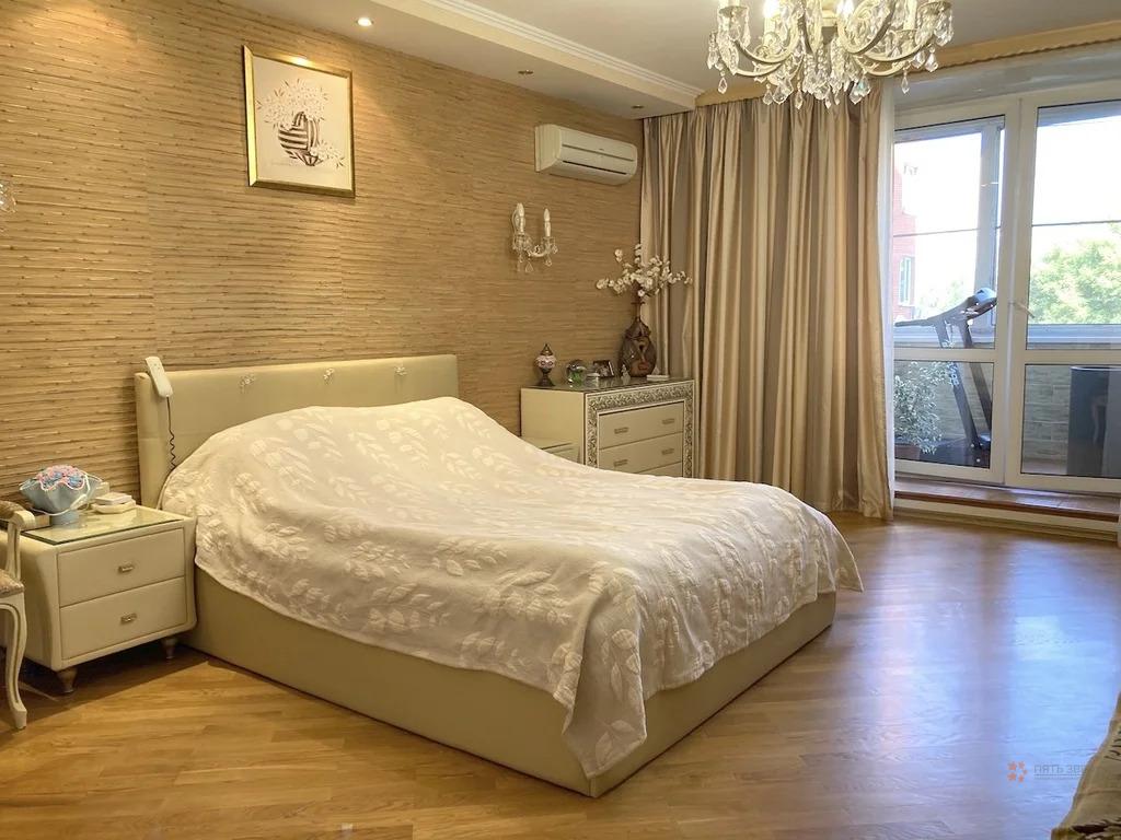 Продам 2-комнатную квартиру в Чехове, 2а