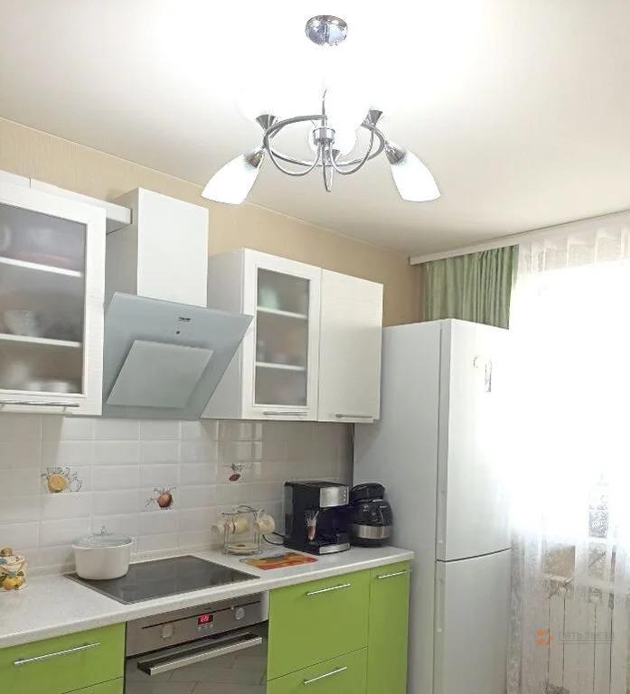 Продам 2-комнатную квартиру в Чехове, 3