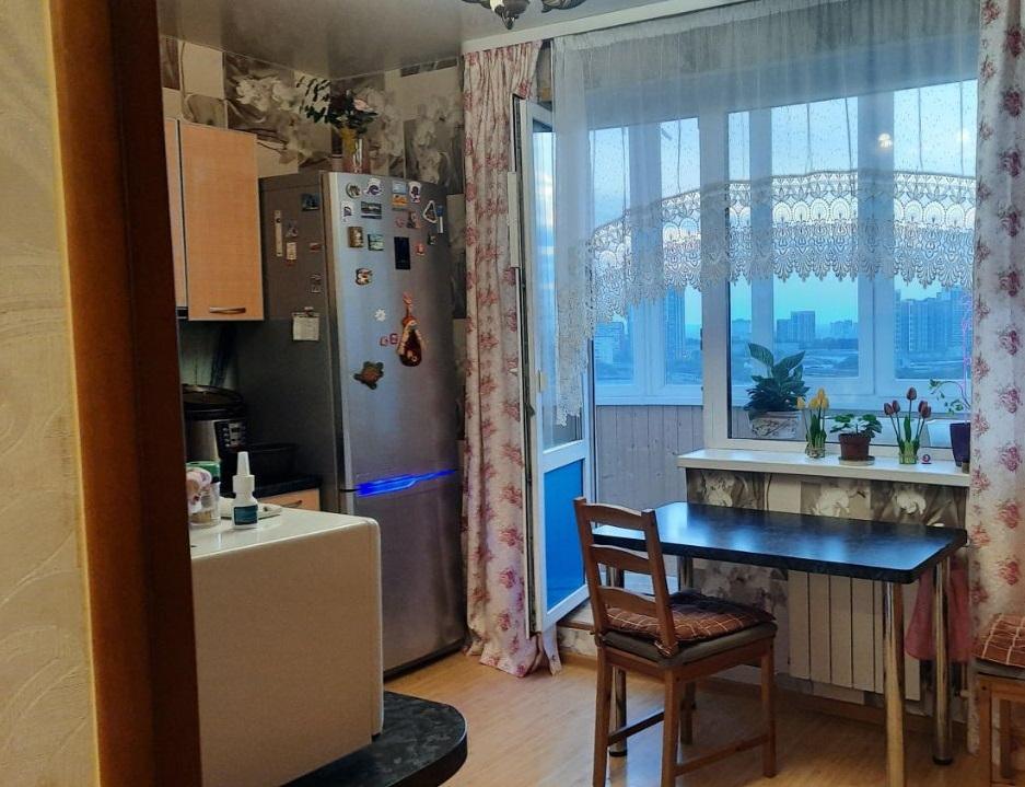 Продам 1-комнатную квартиру в Перми в Индустриальном р-не, Авиагородок, Камышловская улица, 21