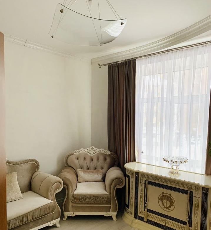 Продам 2-комнатную квартиру в Перми в Свердловском р-не, Комсомольский проспект, 56