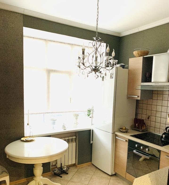 Продам 2-комнатную квартиру в Перми в Свердловском р-не, Комсомольский проспект, 56