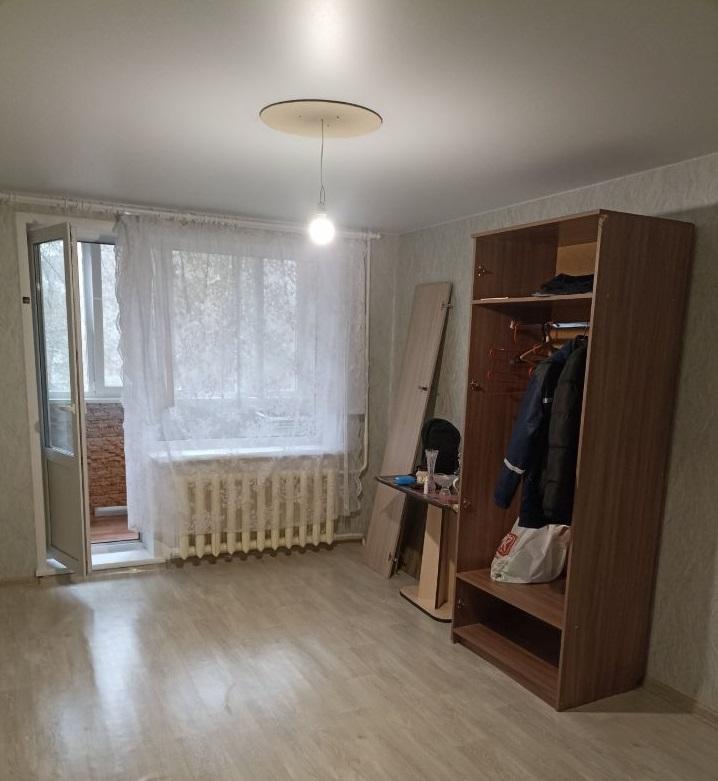 Продам 2-комнатную квартиру в Перми в Свердловском р-не, Крохалёва, Вижайская улица, 25