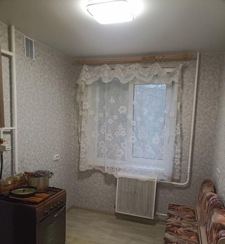 Продам 2-комнатную квартиру в Перми в Свердловском р-не, Крохалёва, Вижайская улица, 25