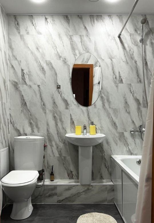 Продам 2-комнатную квартиру в Перми в Дзержинском р-не, Данилиха, Крылова улица, 15а